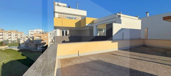 3-salle Appartement à Triggiano, Italy No. 29351 30