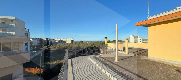 3-salle Appartement à Triggiano, Italy No. 29351 31