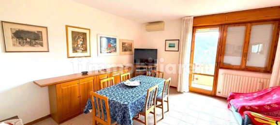 2 bedrooms Apartment in Urbino, Italy No. 132425 2