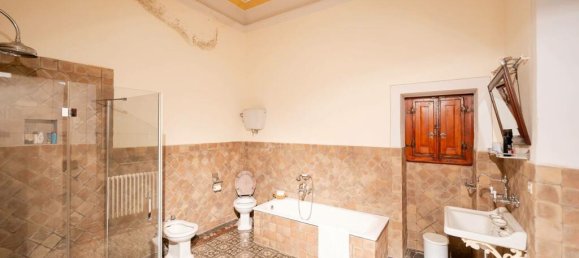 Вилла с 5 спальнями в Кортона, Италия № 53651 19