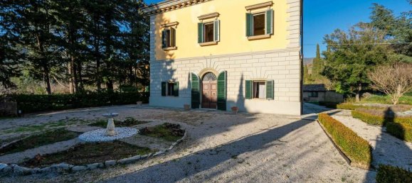 Вилла с 5 спальнями в Кортона, Италия № 53651 4