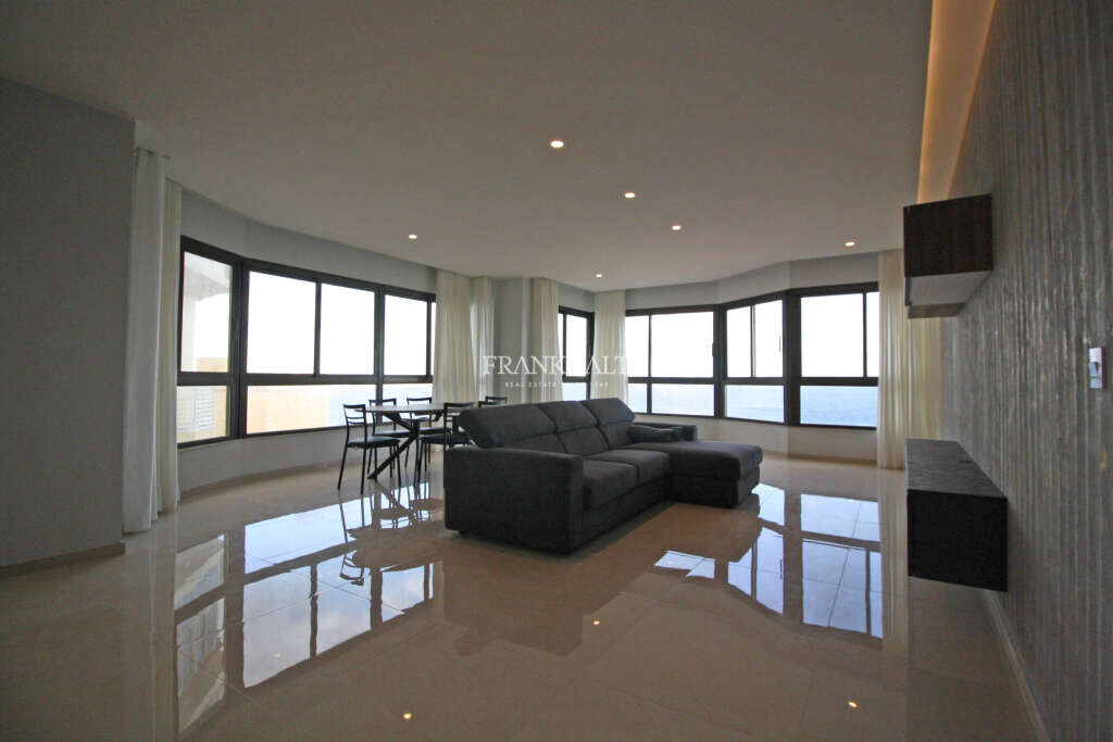 Apartamento de 3 dormitorios en Sliema, Malta No. 9718