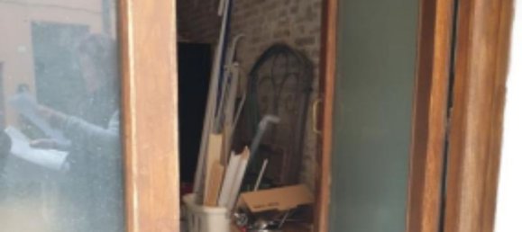 Gewerbliche Immobilie in Perugia, Italy 102m², Nr. 325168 2