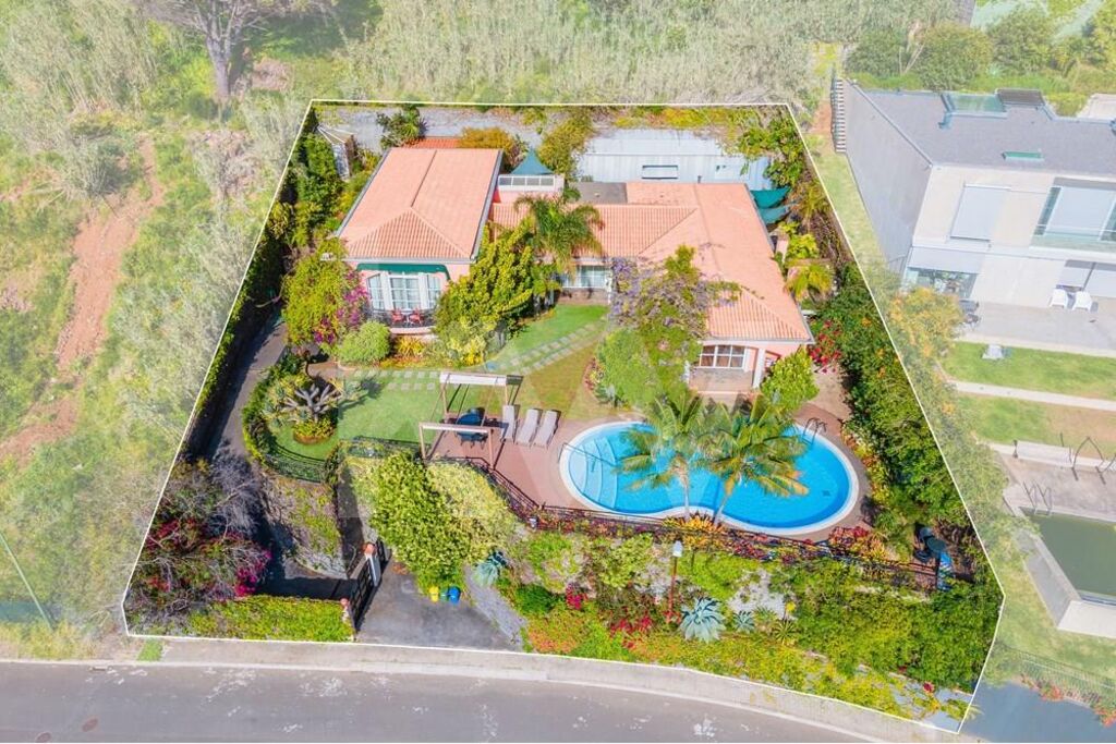 4 bedrooms House in Funchal, Portugal No. 80493