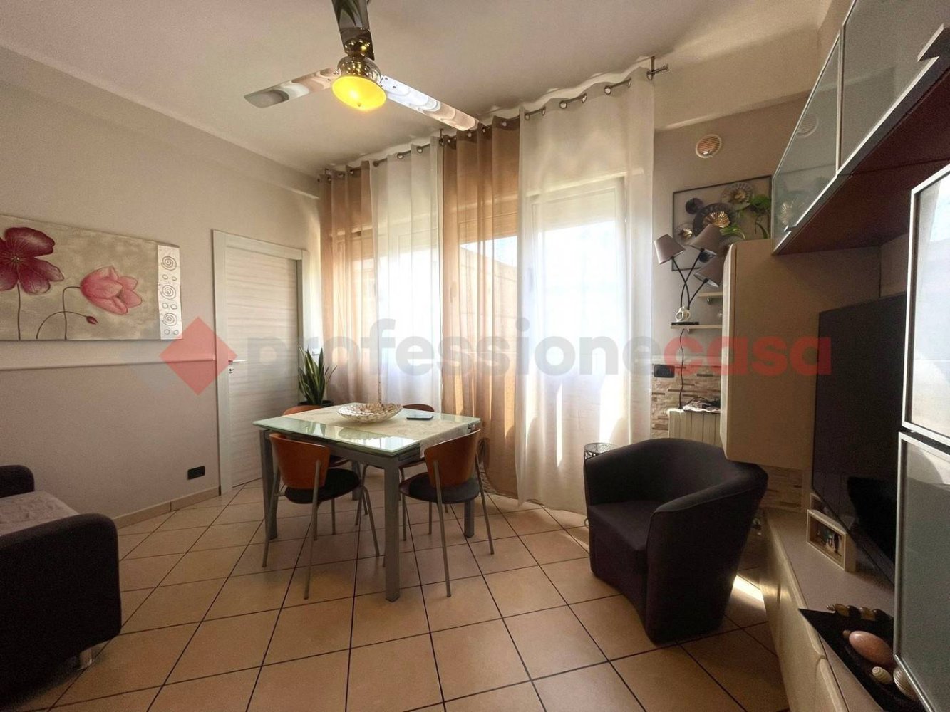 Apartamento de 3 divisões em Taranto, Italy N.º 384073