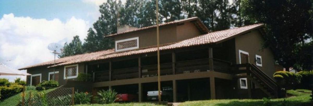 Casa de 3 dormitorios en Sao Paulo, Brazil No. 590162