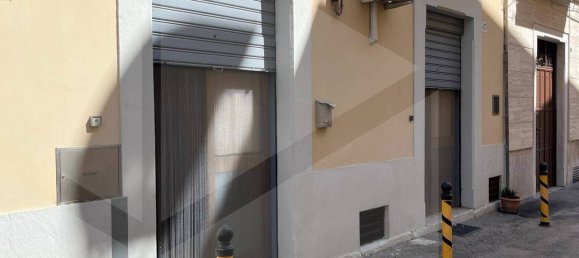 2-salle Maison à San Severo, Italy No. 27994 8