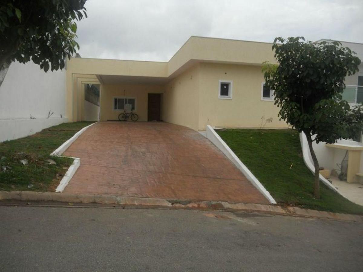 Casa de 4 dormitorios en Sao Paulo, Brazil No. 437907