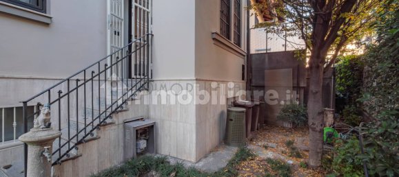 4 Schlafzimmer Villa in Milan, Italy, Nr. 244703 7