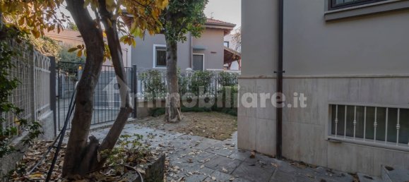 4 Schlafzimmer Villa in Milan, Italy, Nr. 244703 8