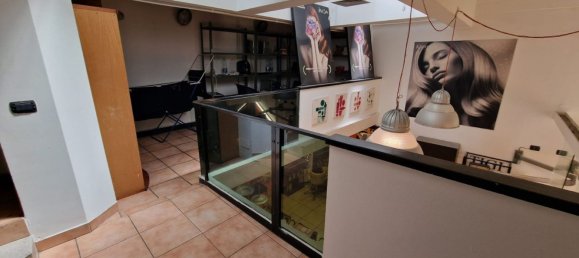 65m² Commercial property in Milan, Italy No. 361057 18