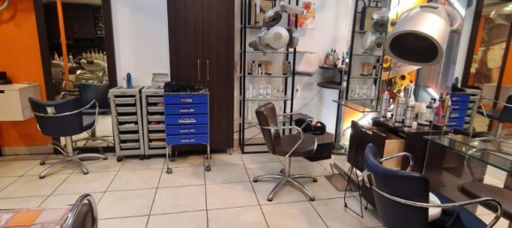 65m² Commercial property in Milan, Italy No. 361057 30