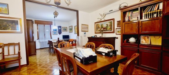 4 غرف نوم شقة في Viano, Italy رقم 335940 4
