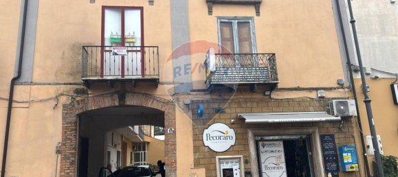 3 rooms Apartment in Carinola, Italy No. 16428 6