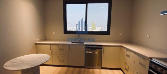 3 bedrooms Villa in Sharm, UAE No. 8305 5