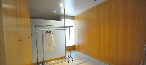 120m² Commercial property in Chartered Community of Navarre, Spain No. 96869 10