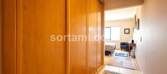 2 bedrooms Penthouse in Quarteira, Portugal No. 106432 16
