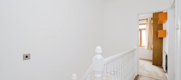 3 bedrooms House in London, United Kingdom No. 11405 15