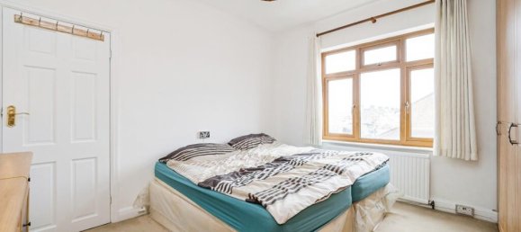 3 bedrooms House in London, United Kingdom No. 11405 32