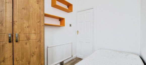 3 bedrooms House in London, United Kingdom No. 11405 10