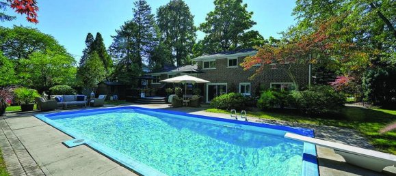 4 bedrooms House in Oakville, Canada No. 1036 6