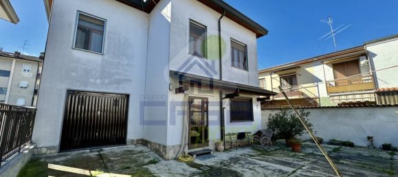 4 chambres Villa à Sant'Angelo Lodigiano, Italy No. 213940 33