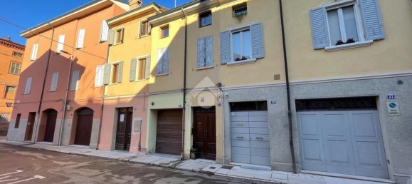 4 rooms House in Carpi, Italy No. 175668 2