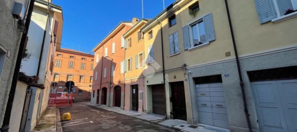 4 rooms House in Carpi, Italy No. 175668 3
