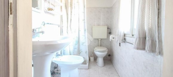 4 rooms House in Carpi, Italy No. 175668 17