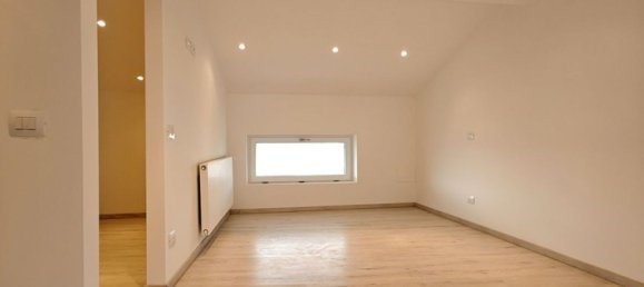 5-salle Duplex à Udine, Italy No. 17903 19