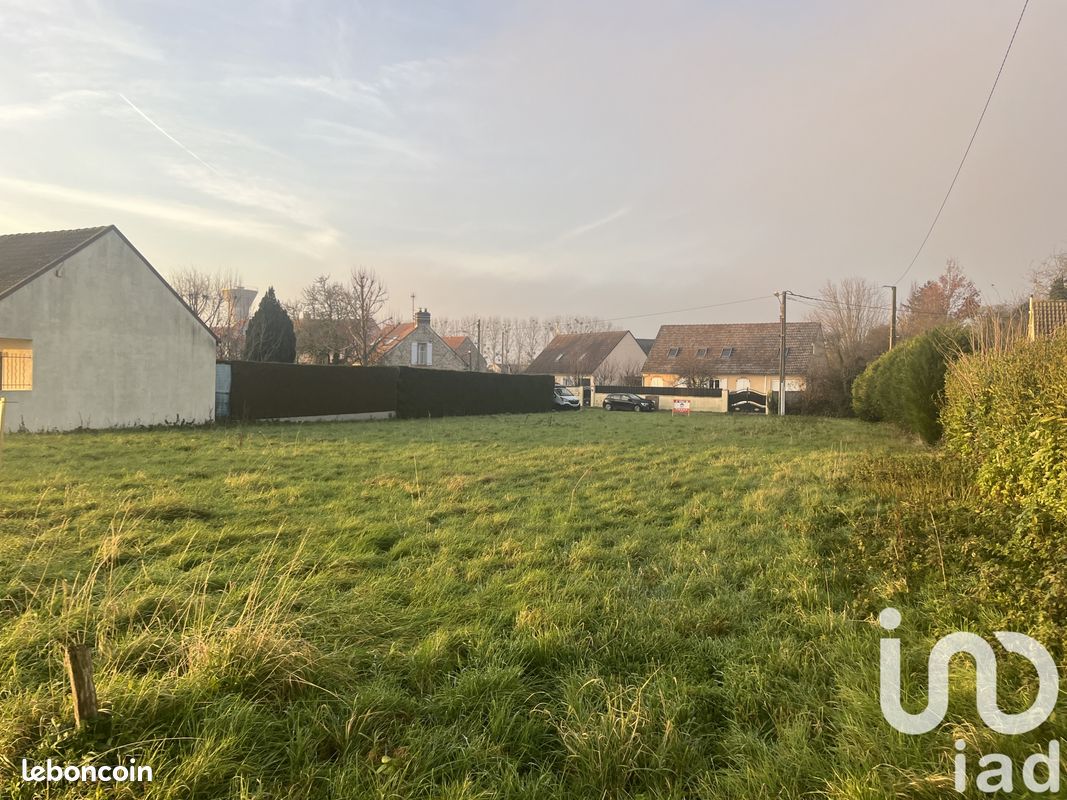 623m² Land in Aubepierre-Ozouer-le-Repos, France No. 118800