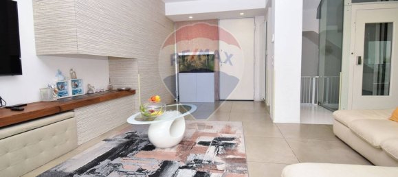 Вилла с 4 спальнями в Сан Джованни ла Пунта, Италия № 311645 11