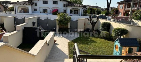 Villa de 2 dormitorios en Rome, Italy No. 332852 3