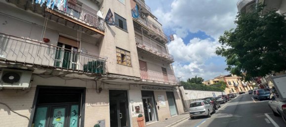 Apartamento T2 em Sant'Anastasia, Italy N.º 24994 2