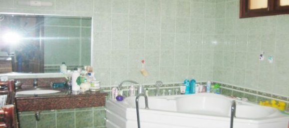 5 bedrooms Villa in Tay Ho, Vietnam No. 7137 16