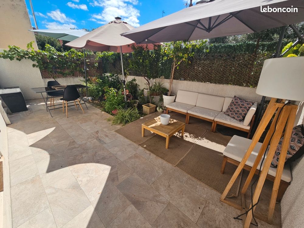 Casa de 3 dormitorios en Perpignan, France No. 337178