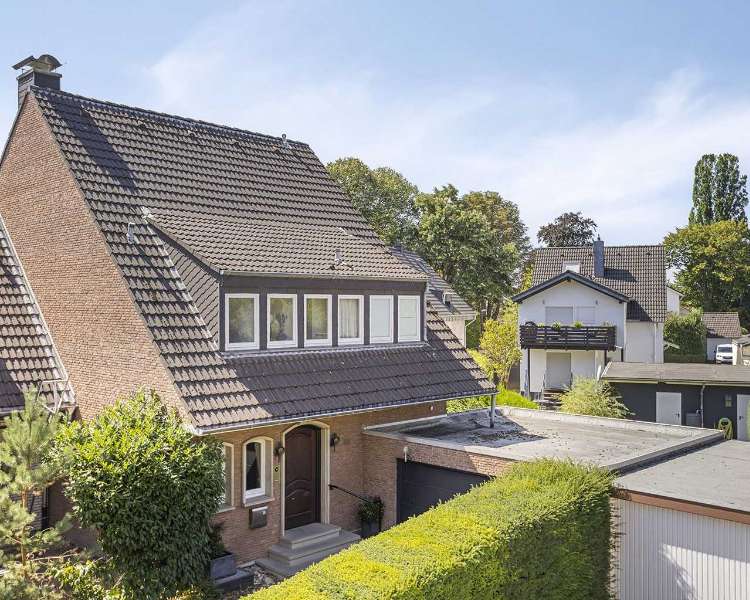 4 bedrooms House in Mettmann, Germany No. 267443