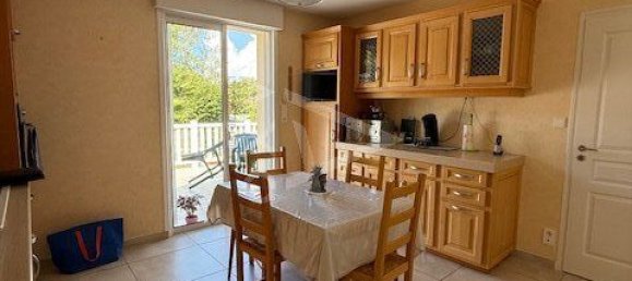 3 bedrooms House in Vendee, France No. 346868 3