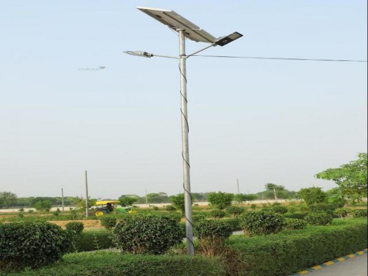  Land in Noida, India No. 66163