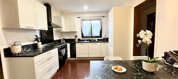 4 bedrooms House in Pontault-Combault, France No. 296033 2