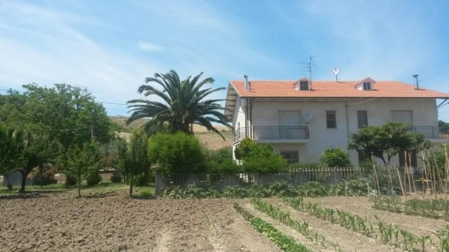 8 rooms House in Carunchio, Italy No. 236733