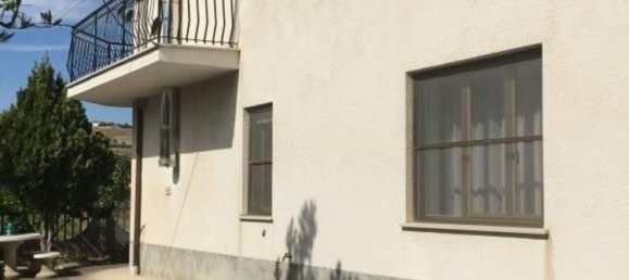 8 rooms House in Carunchio, Italy No. 236733 18