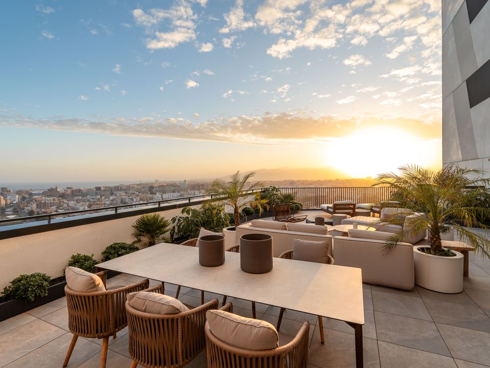 3 bedrooms Penthouse in Malaga, Spain No. 186060