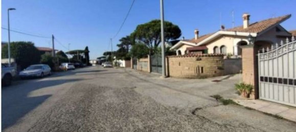 6 rooms Apartment in Ardea, Italy No. 12457 3