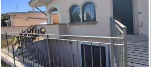 6 rooms Apartment in Ardea, Italy No. 12457 5