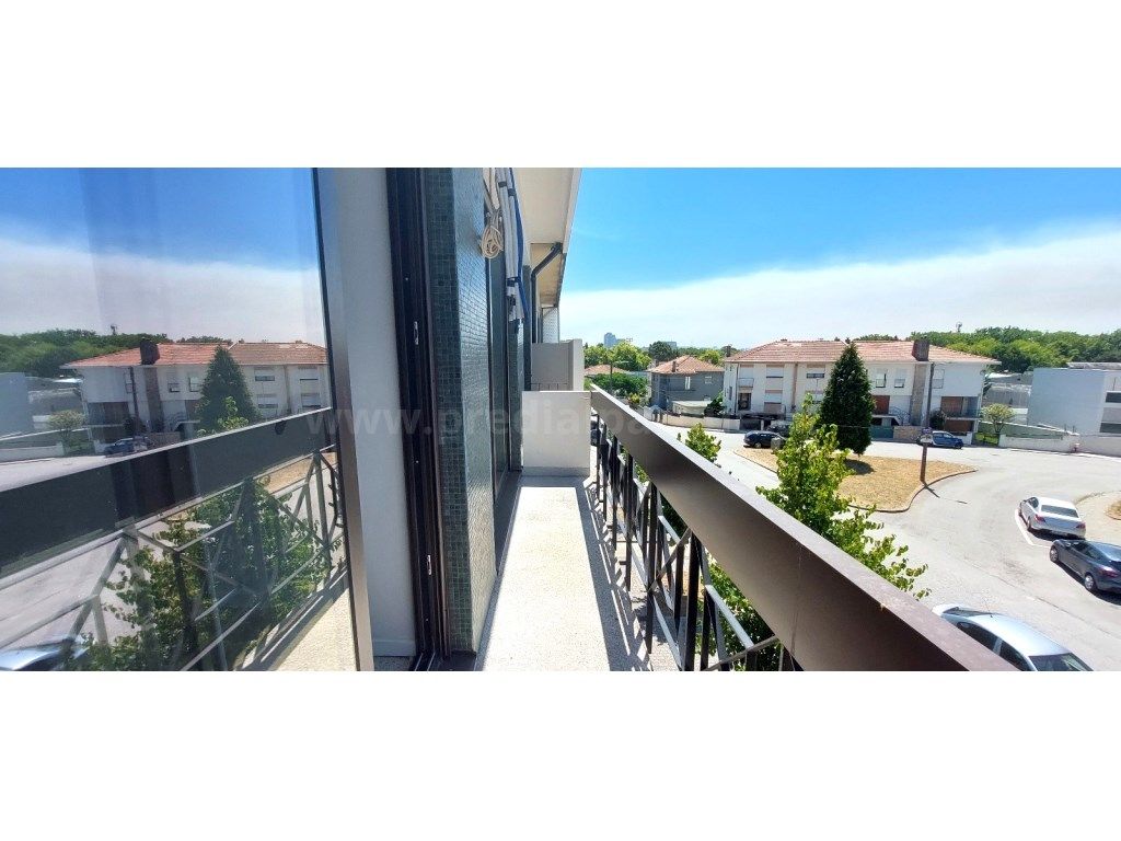 Квартира с 3 спальнями в Порту, Португалия № 301752