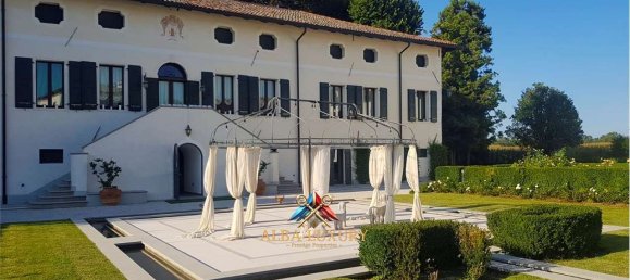 Villa de 14 dormitorios en Pordenone, Italy No. 164507 24