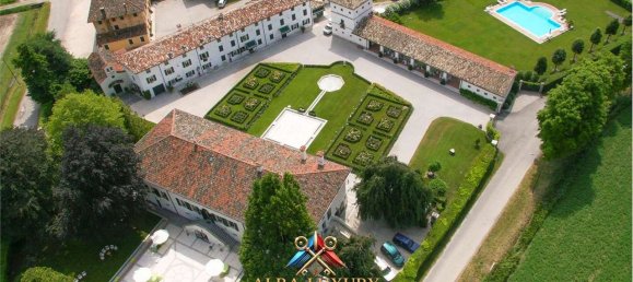 Villa de 14 dormitorios en Pordenone, Italy No. 164507 6