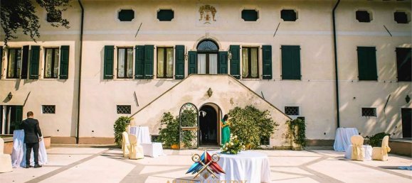 Villa de 14 dormitorios en Pordenone, Italy No. 164507 32