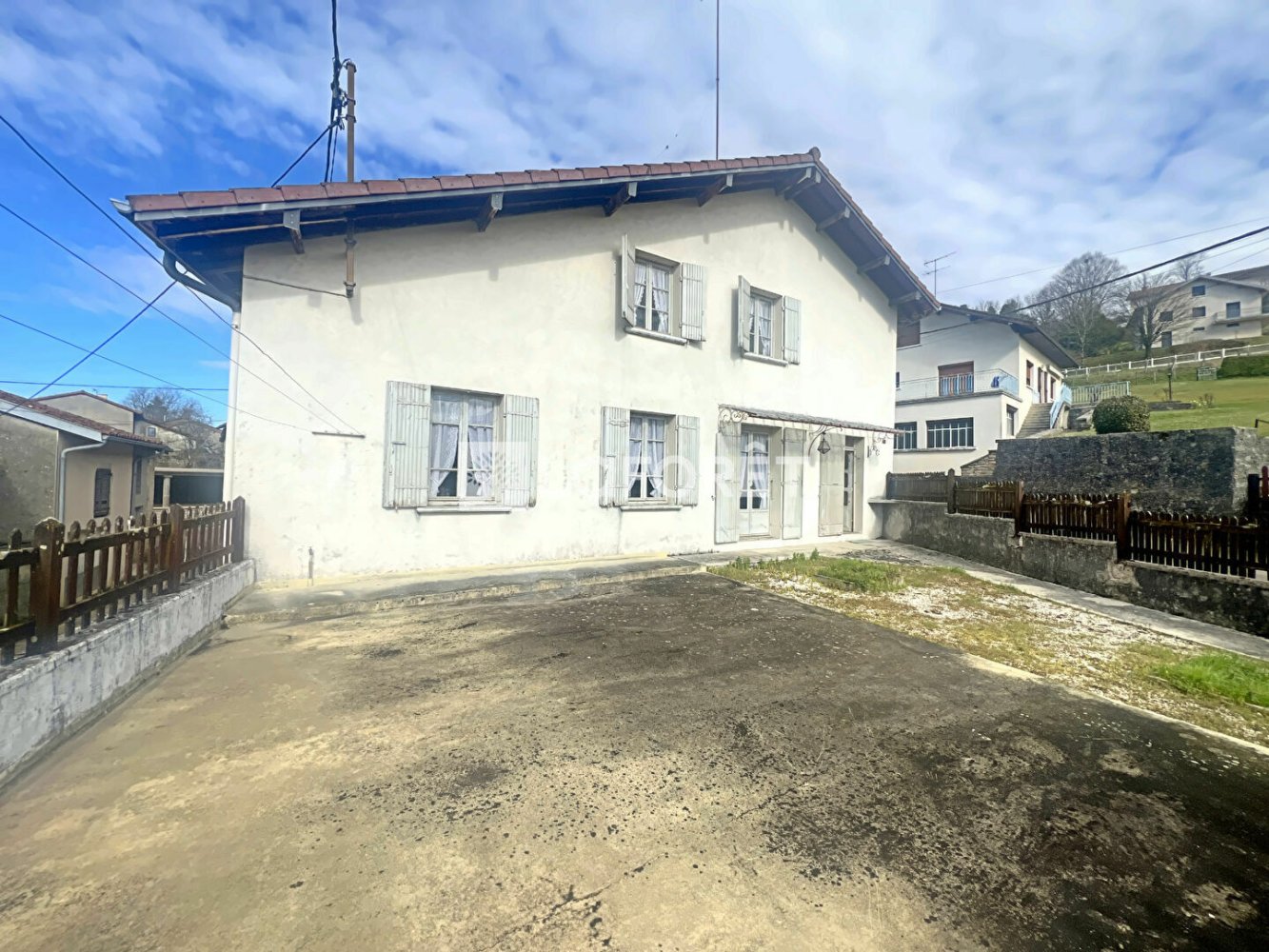 3 chambres Maison de ville à Gigny, France No. 275396